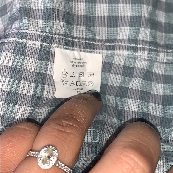 Michael Kors Men’s 100% cotton Button Down Shirt - Picture 4 of 4